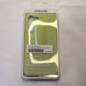 Samsung Galaxy S21 FE Soft-Touch Silicone Case - Light Green